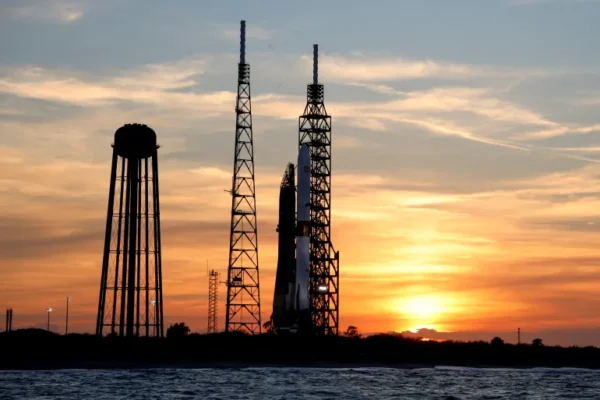 Blue Origin New Glenn Rocket Explodes During Test