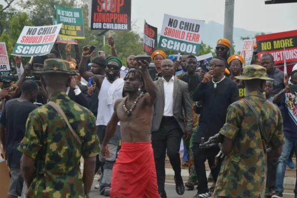 Nigeria Army Rescues 360 Boko Haram Abductees